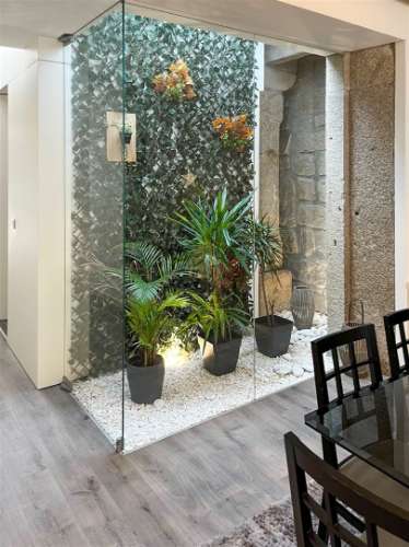 Moradia T4 totalmente remodelada no centro histórico de Viana do Castelo