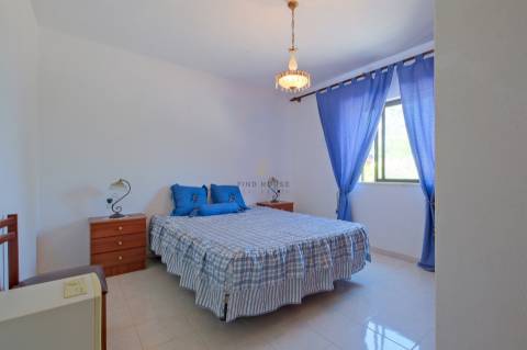 Moradia Térrea T3 com terreno de 8250m2 em Bordeira, Aljezur