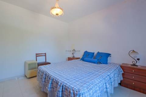 Moradia Térrea T3 com terreno de 8250m2 em Bordeira, Aljezur