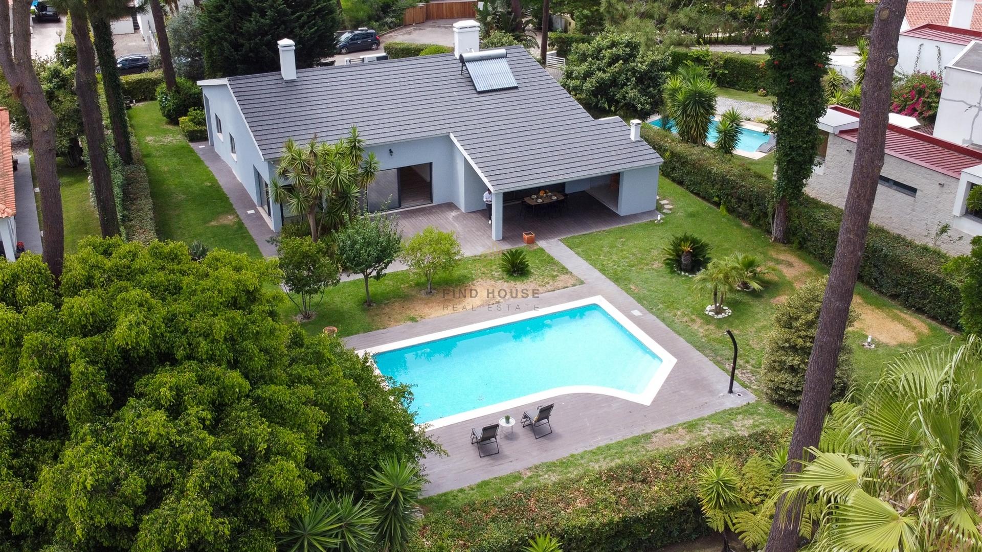 Moradia T4 isolada, com piscina na Herdade da Aroeira