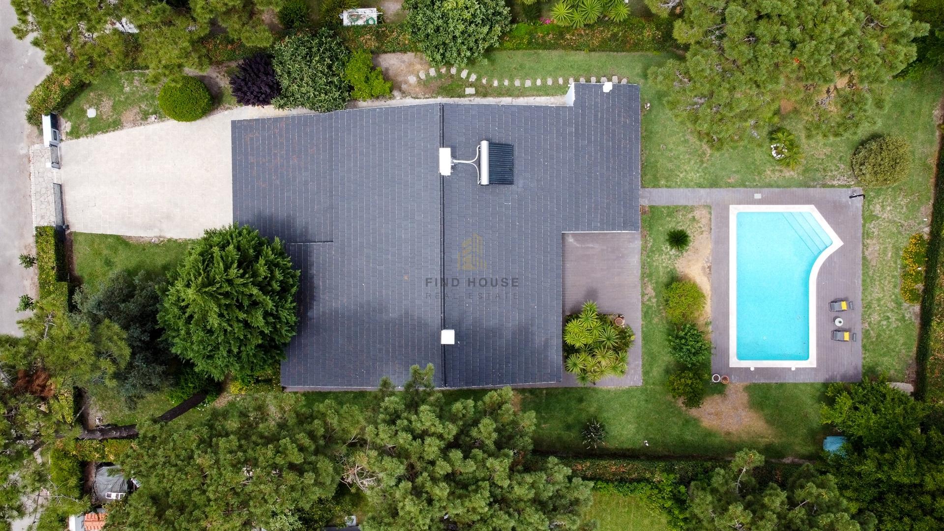 Moradia T4 isolada, com piscina na Herdade da Aroeira