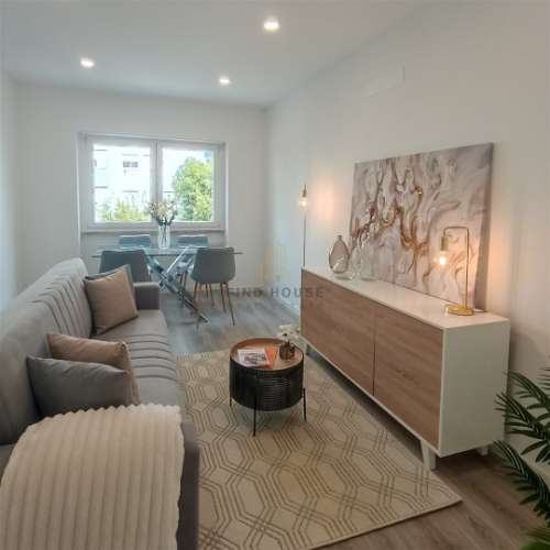 Apartamento T3 totalmente remodelado em Penha de França