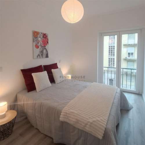 Apartamento T3 totalmente remodelado em Penha de França