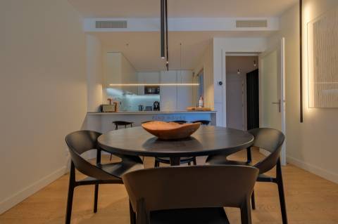 Apartamento T1 com garagem e frente de Rio na Afurada, Vila Nova de Gaia