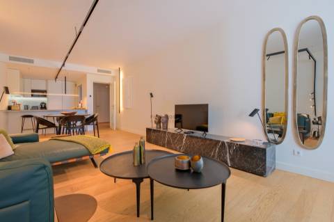 Apartamento T1 com garagem e frente de Rio na Afurada, Vila Nova de Gaia