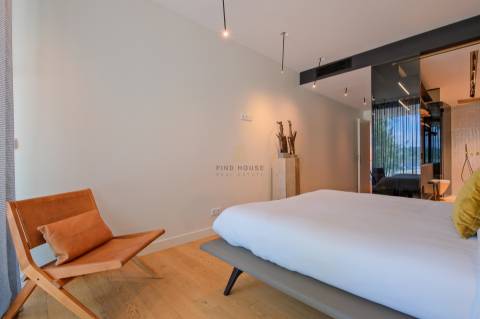 Apartamento T1 com garagem e frente de Rio na Afurada, Vila Nova de Gaia