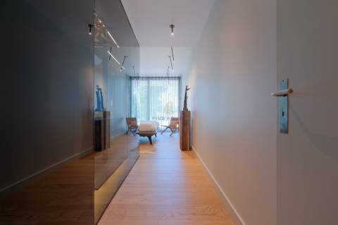 Apartamento T1 com garagem e frente de Rio na Afurada, Vila Nova de Gaia