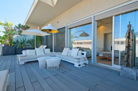 Penthouse T3 com terraço e 3 lugares de garagem na Alameda dos Oceanos, Parque das Nações