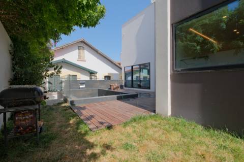 Apartamento T4+1 Triplex com piscina e jardim privativos e vista mar no Monte Estoril