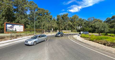 Terreno para Hotel, Retail park ou espaços comerciais do ramo alimentar ou atividades lúdicas.