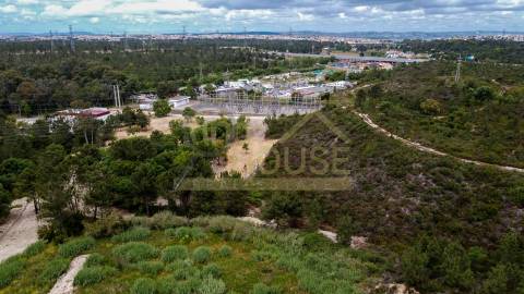 Terreno para Hotel, Retail park ou espaços comerciais do ramo alimentar ou atividades lúdicas.