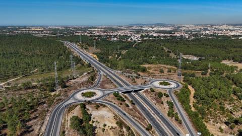 Terreno para Hotel, Retail park ou espaços comerciais do ramo alimentar ou atividades lúdicas.
