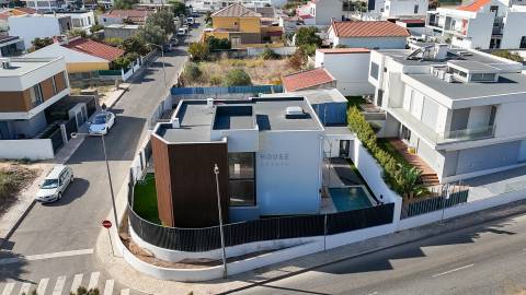 Moradia Idolada T4 com piscina na Abóbada, São Domingos de Rana