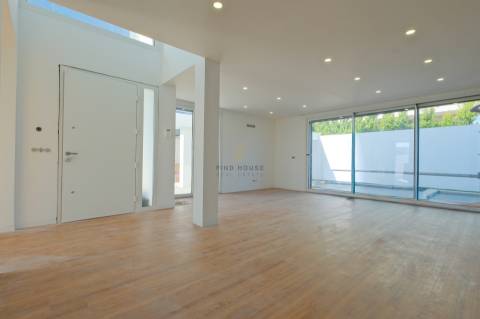 Moradia Idolada T4 com piscina na Abóbada, São Domingos de Rana