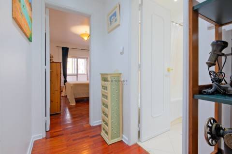 Apartamento T2 na Av. dos Bons Amigos em Agualva-Cacém