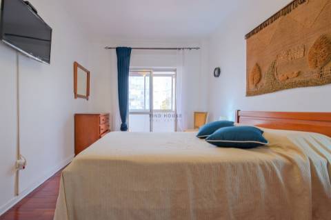 Apartamento T2 na Av. dos Bons Amigos em Agualva-Cacém