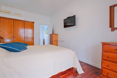 Apartamento T2 na Av. dos Bons Amigos em Agualva-Cacém