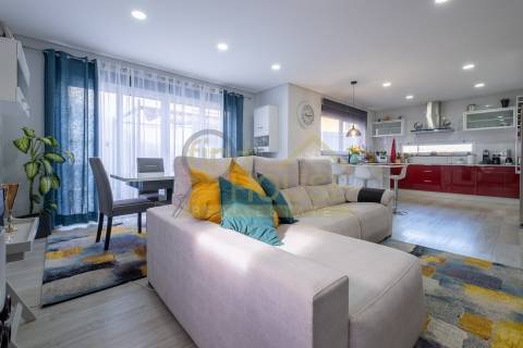 Vende-se Moradia T4 isolada com garagem box em Polima, São Domingos de Rana