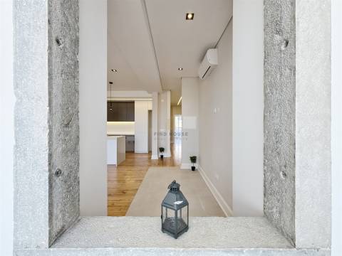 Apartamento T3 com 2 Suites, totalmente remodelado na Av. Almirante Reis, Lisboa