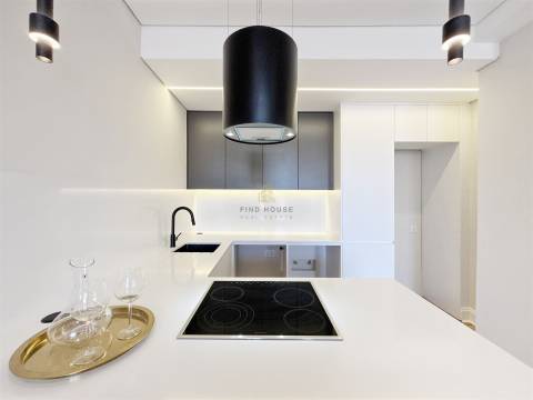 Apartamento T3 com 2 Suites, totalmente remodelado na Av. Almirante Reis, Lisboa