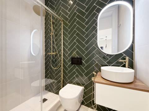 Apartamento T3 com 2 Suites, totalmente remodelado na Av. Almirante Reis, Lisboa