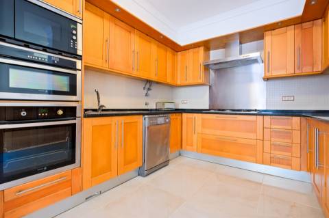 Moradia Independente T4 com garagem box e piscina na Quinta da Cerca, Castro Marim