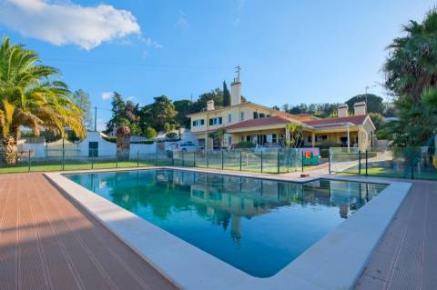 Moradia Isolada T4 com piscina, campo de ténis e logradouro em Cachoeiras, Vila Franca de Xira