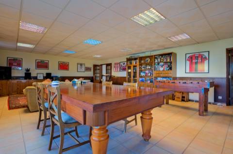 Moradia Isolada T4 com piscina, campo de ténis e logradouro em Cachoeiras, Vila Franca de Xira