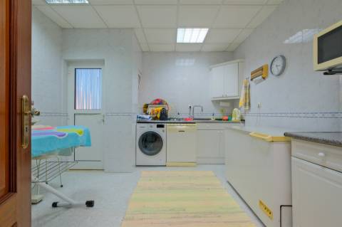 Moradia Isolada T4 com piscina, campo de ténis e logradouro em Cachoeiras, Vila Franca de Xira