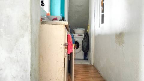 Vende-se Moradia T7 com 2 pisos e logradouro no Cadaval