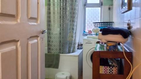 Vende-se Moradia T7 com 2 pisos e logradouro no Cadaval