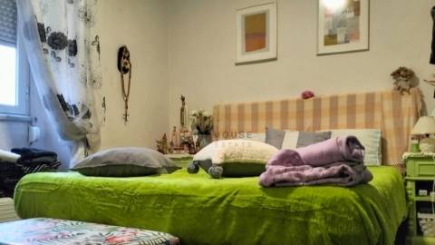 Vende-se Moradia T7 com 2 pisos e logradouro no Cadaval