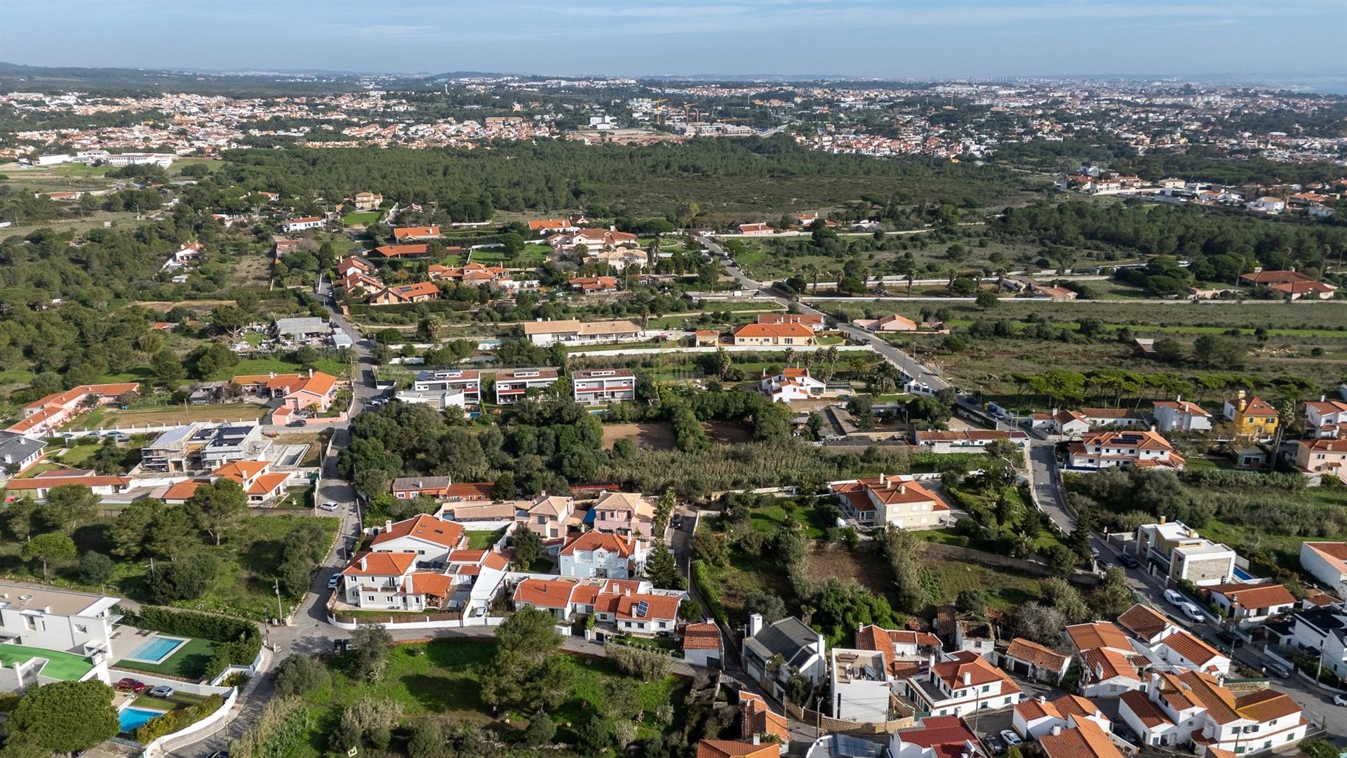 Terreno para construção com 1800m2 na Areia, Cascais