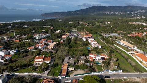 Terreno para construção com 1800m2 na Areia, Cascais