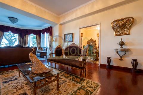 Vende-se Quinta com 13386m2 em São Pedro de Penaferrim, Sintra