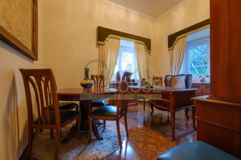 Vende-se Quinta com 13386m2 em São Pedro de Penaferrim, Sintra