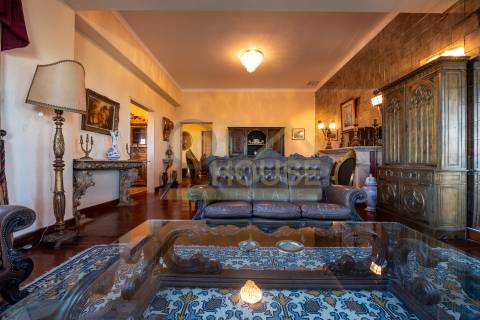 Vende-se Quinta com 13386m2 em São Pedro de Penaferrim, Sintra