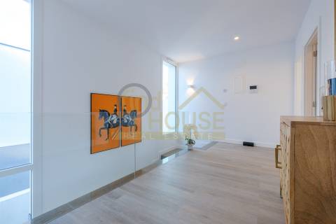 Moradia Isolada V3 com piscina junto à Herdade da Aroeira