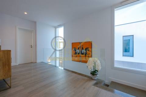 Moradia Isolada V3 com piscina junto à Herdade da Aroeira