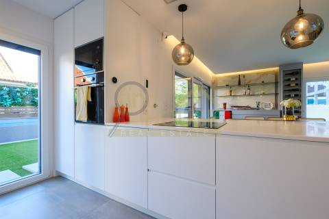 Moradia Isolada V3 com piscina junto à Herdade da Aroeira