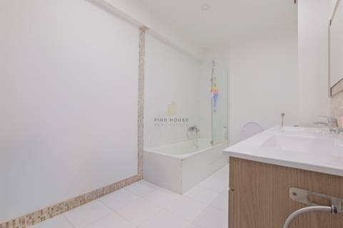 Vende-se apartamento T3 na Rinchoa, Rio de Mouro