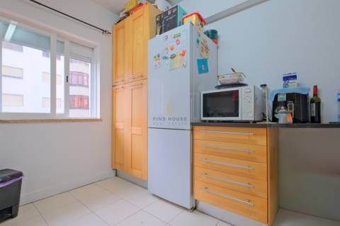 Vende-se apartamento T3 na Rinchoa, Rio de Mouro