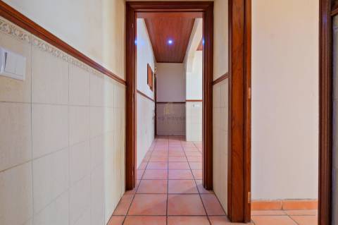 Vende-se Apartamento T3 no centro do Barreiro