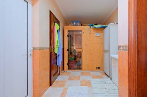 Moradia Isolada T4 com piscina, campo de ténis e logradouro em Cachoeiras, Vila Franca de Xira