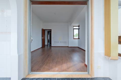 Apartamento T2 com vista mar na figueirinha, Oeiras