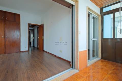 Apartamento T2 com vista mar na figueirinha, Oeiras