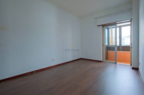 Apartamento T2 com vista mar na figueirinha, Oeiras