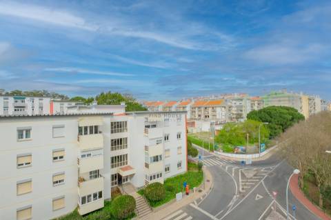 Apartamento T2 com vista mar na figueirinha, Oeiras