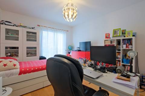 Apartamento T3 com 3 lugares de garagem, arrecadação e vista Rio no Parque das Nações, Lisboa