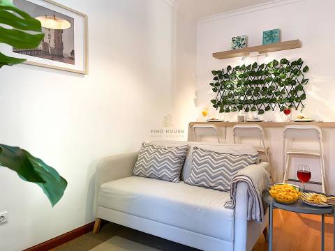 Apartamento T3 Duplex totalmente remodelado na zona histórica da Ajuda, Lisboa
